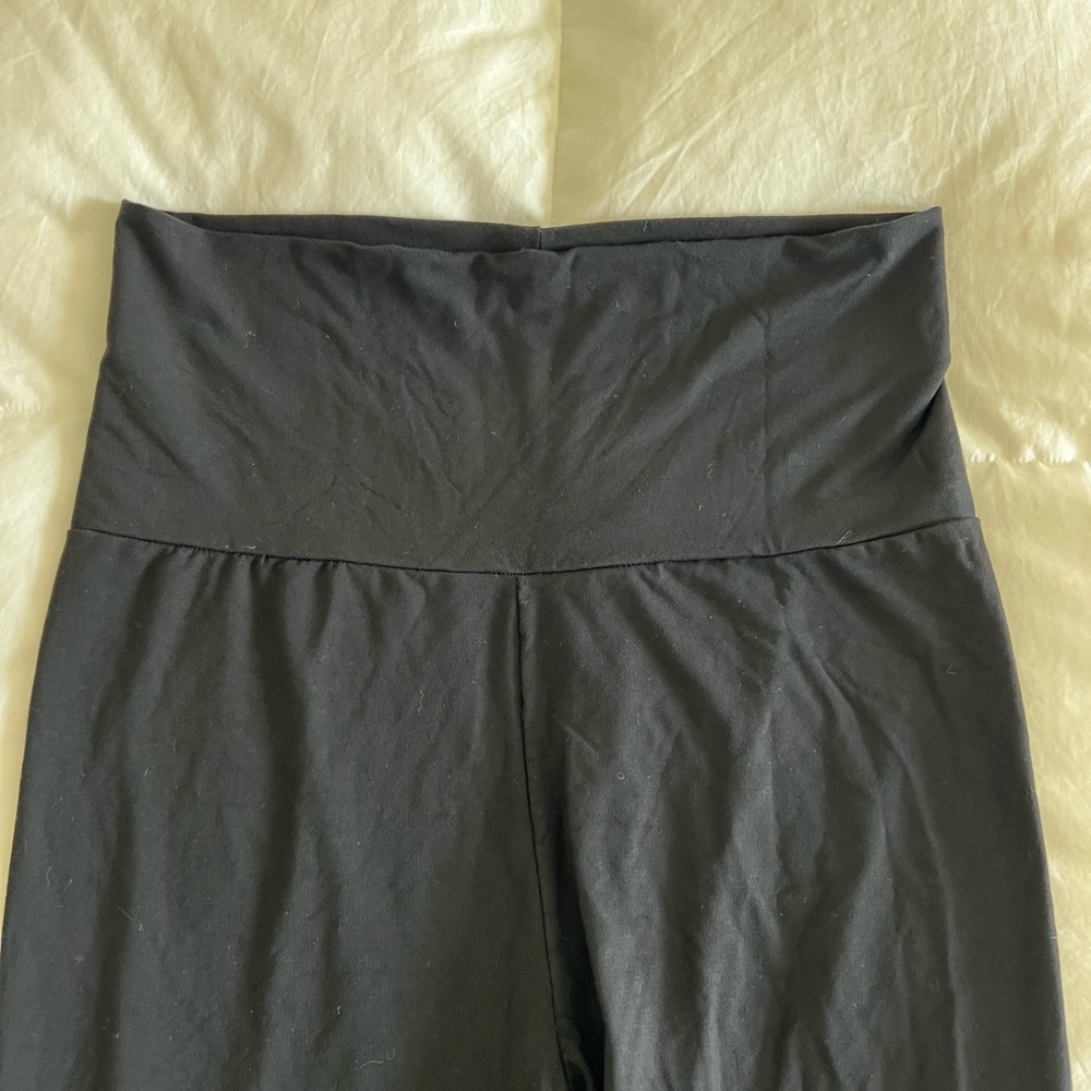 Hatch maternity “ultimate before during and after crop legging”. Small